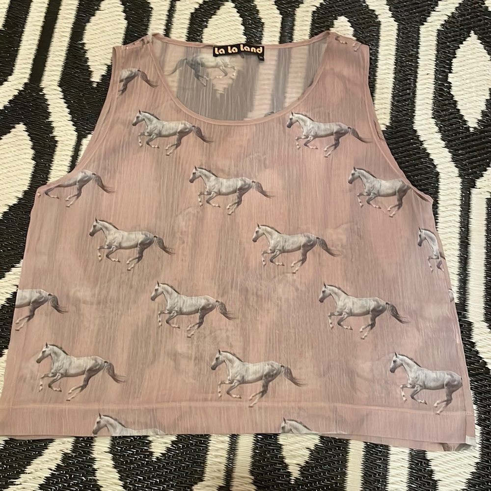 🐎Sheer pink tank with horse design size xs🐎